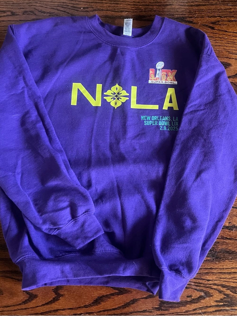 Gildan Purple and Yellow Super Bowl Graphic Crewneck M